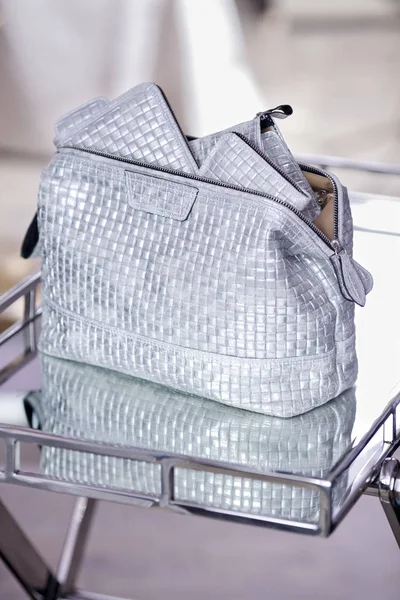Készlet Luxus Bőr Táskák Ezüst Színű — Stock Fotó
