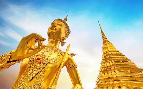 Дивовижна Архітектура Статуї Великому Палаці Таїланді — стокове фото