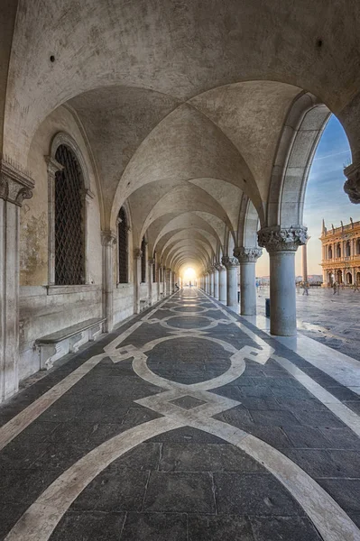 Die Arkaden Vom Dogenpalast Venedig — Stock Photo, Image