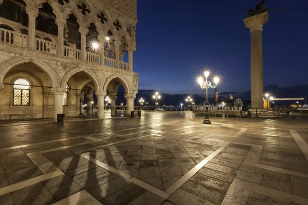 Markusplatz Venedig Bei Nacht Mit Blick Auf Den Dogenpalast — Foto Stock
