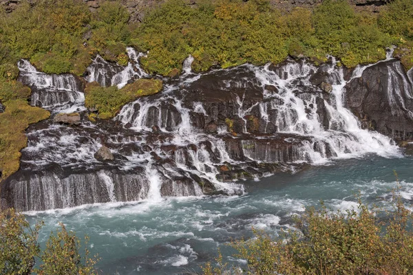 Водопад Храунфоссар Вытекает Лавового Поля Недалеко Хусафелла Исландия — стоковое фото