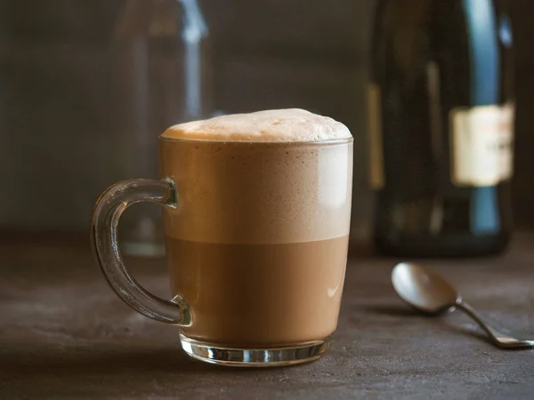 Kaffee Mit Sahne Gedämpft Raf Kaffee Köstliches Beliebtes Getränk Glasschale — Stockfoto