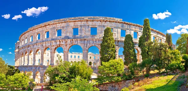 Arena Pula Histórico Anfiteatro Romano Panorâmica Paisagem Verde Vista Região — Fotografia de Stock