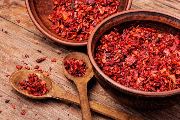 Gnieciony Czerwony Pieprz Cayenne Suszone Płatki Chili Naturalne Tradycyjne Przyprawy — Zdjęcie stockowe