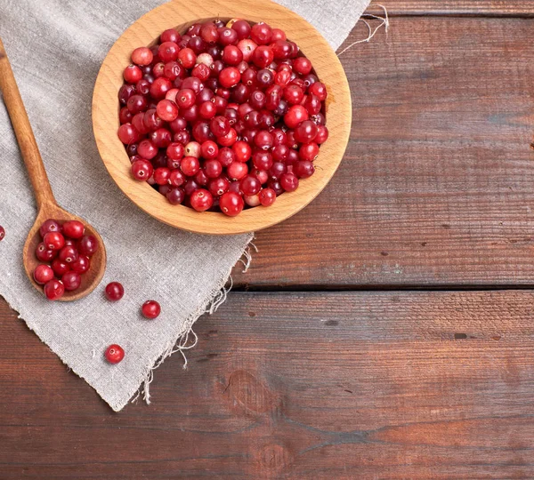 Red Berries Ripe Lingonberries Wooden Bowl White Table Top View — Stock Photo, Image