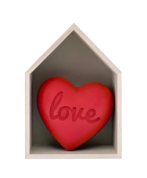 Ξύλινο Σπίτι Και Κόκκινη Καρδιά Εντυπωμένα Λέξη Αγάπη Απομονώνονται Λευκό — Φωτογραφία Αρχείου