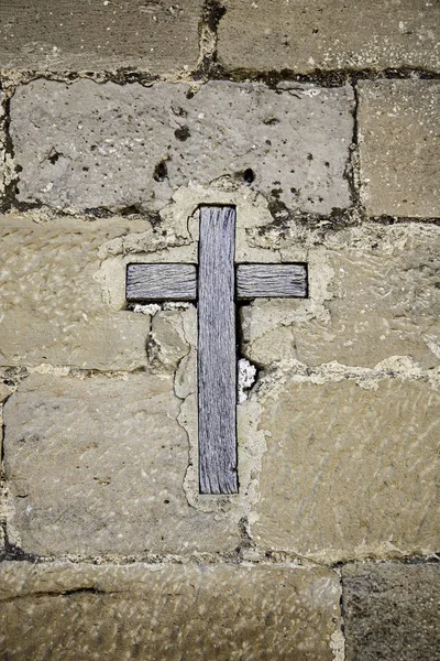 Středověký Dřevěný Kříž Kamenné Zdi Detail Křesťanského Objektu — Stock fotografie