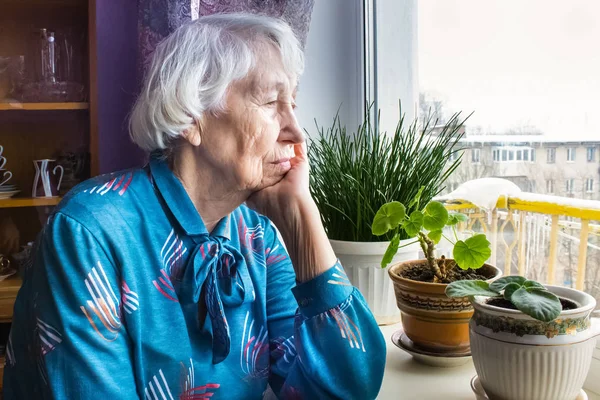 Senior Woman Home Reading Book Home — Stock Photo, Image