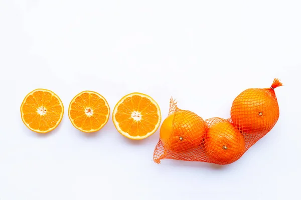 Alta Vitamina Naranja Bolsa Red Con Mitad Madura Naranja Sobre —  Fotos de Stock