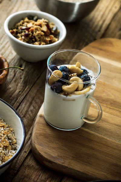 Здоровий Сніданок Зернові Фруктами Йогурт Насінням — стокове фото
