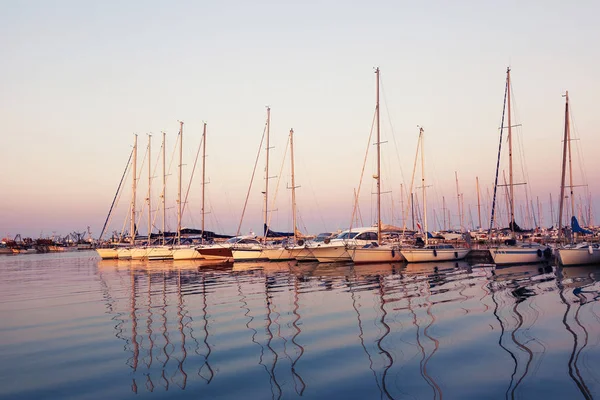 Marina Dokovací Jachty Při Západu Slunce Giulianova Itálie — Stock fotografie