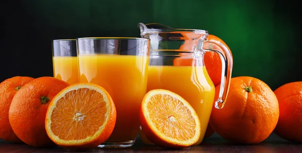 Glasses Freshly Squeezed Orange Juice Fruits — Stock Photo, Image