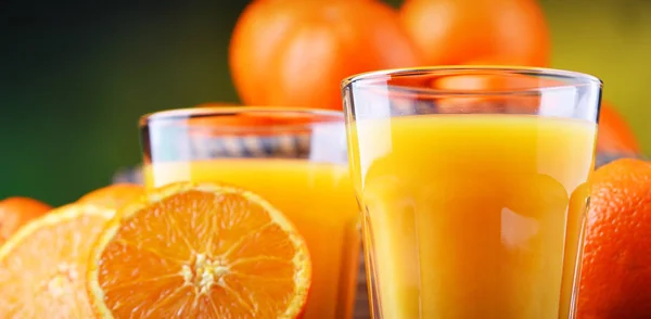 Очки Свежевыжатым Апельсиновым Соком Фруктами — стоковое фото