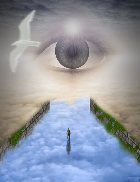 Homem Caminha Sobre Nuvens Até Olho Mistério — Fotografia de Stock