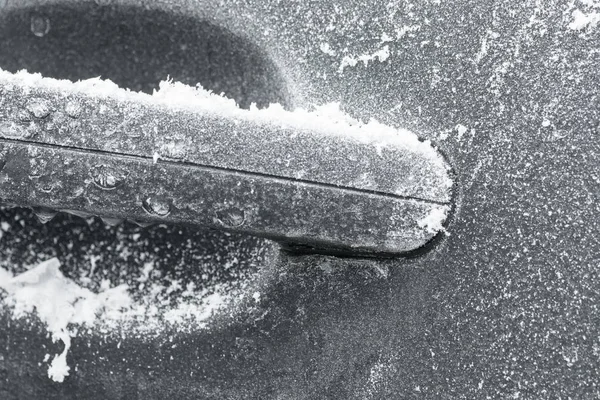 Uma Maçaneta Porta Carro Completamente Gelado Inverno — Fotografia de Stock
