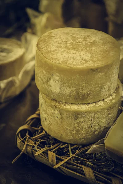 Обработанный Старый Сыр Деталь Молочных Продуктов — стоковое фото