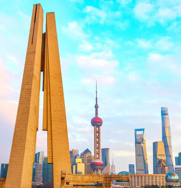 Sunset Skyline Shanghai Monument People Heroes China — Stock Photo, Image