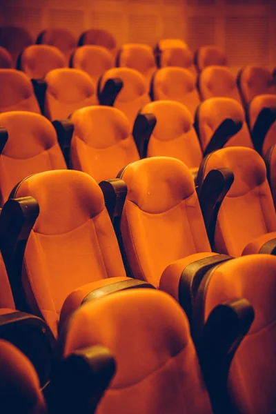 Filas Asientos Rojos Dentro Una Sala Cine — Foto de Stock