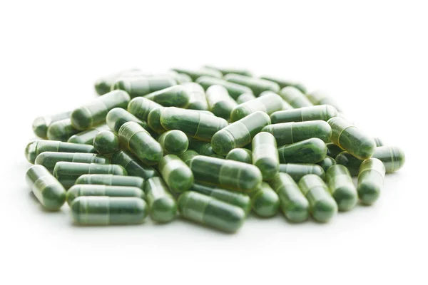 Pílulas Chlorela Verde Pílulas Cevada Verde Isolado Fundo Branco — Fotografia de Stock