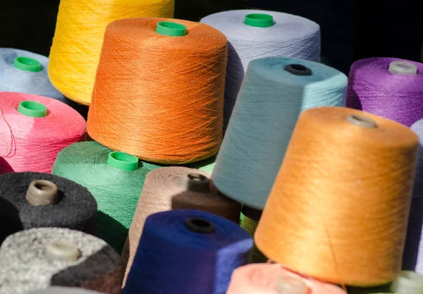 Colorful Thread Spools One Other Coils Colurful Threads — Stock Photo, Image