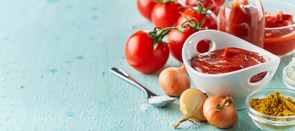 Ingredientes Para Fazer Molho Tomate Caseiro Com Tomate Videira Fresca — Fotografia de Stock