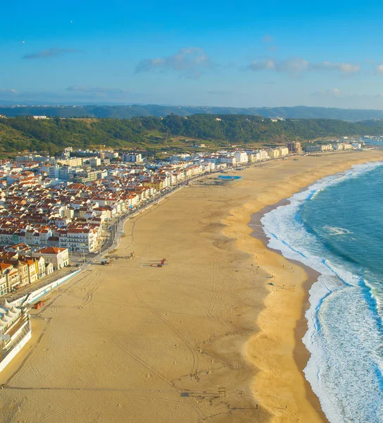 Flygfoto Över Nazare Beach Och Staden Vid Solnedgången Portugal — Stockfoto