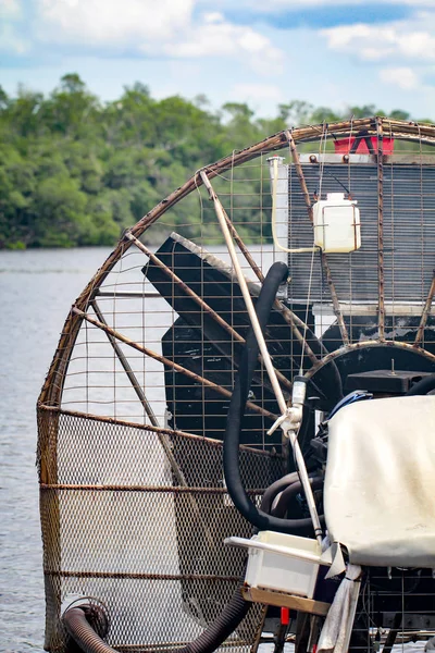 Propeller boat, propeller boats in the Everglades