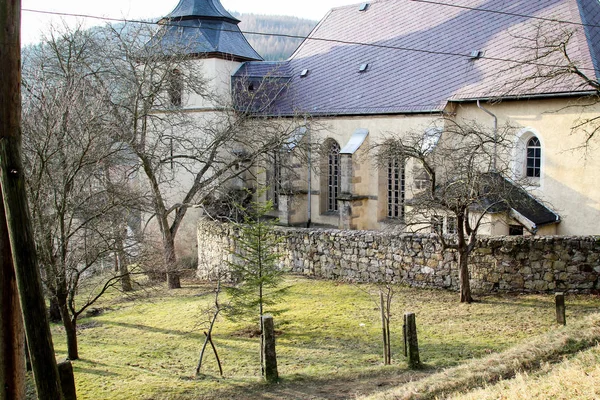 Cimetière Avec Église Dans Bain Godleuba — Photo