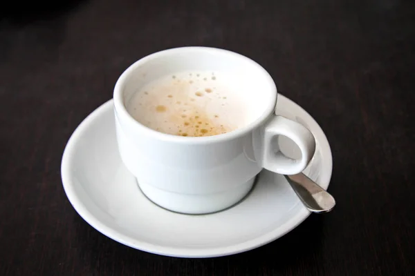 Kaffeetasse Auf Schwarzem Hintergrund — Stockfoto