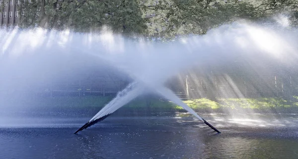 Crossed Water Jets Fountain Recreation Area Planten Blomen Hamburg Germany — Stock Photo, Image