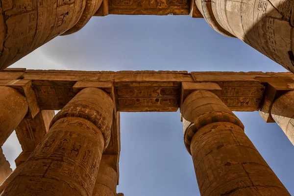 Columns Blue Sky Great Hypostyle Hall Temple Amon Karnak Egypt — Stock Photo, Image