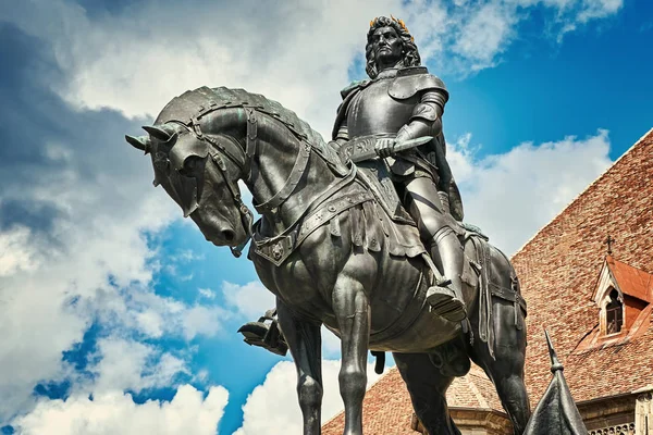 Statua Mattia Corvino Cluj Napoca Romania — Foto Stock