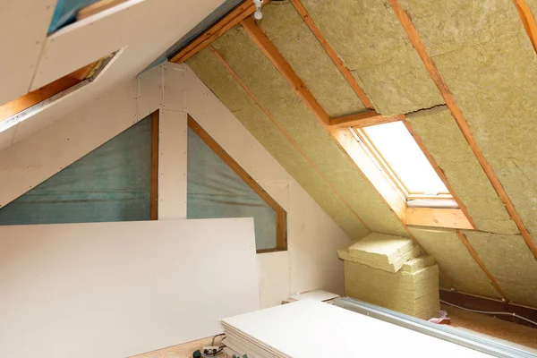 Huis Zolder Isolatie Renovatie Drywall Constructie — Stockfoto