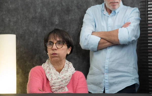 Senior Couple Problems Home Woman Angry — Stock Photo, Image