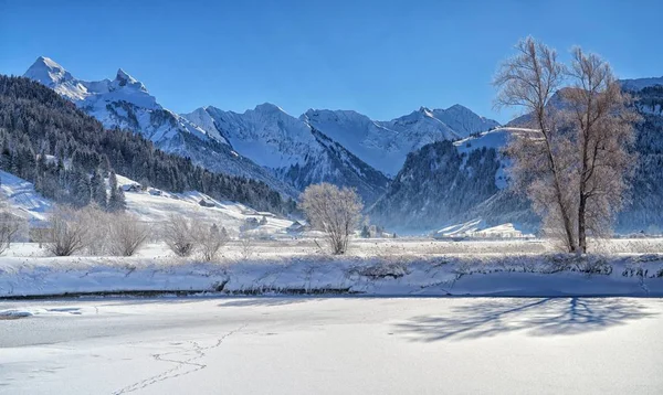 Vacker Utsikt Över Majestätiska Alperna Landskap — Stockfoto