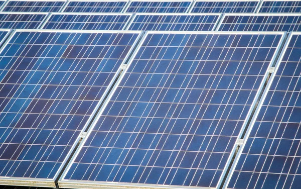 Energias Renováveis Com Módulos Solares Sol — Fotografia de Stock