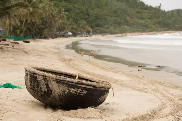 Vietnamesiska Korg Båt Thung Chai Sanden Stranden — Stockfoto