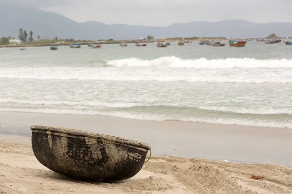 Vietnamský Koš Loď Thung Chai Písku Břehu Moře — Stock fotografie
