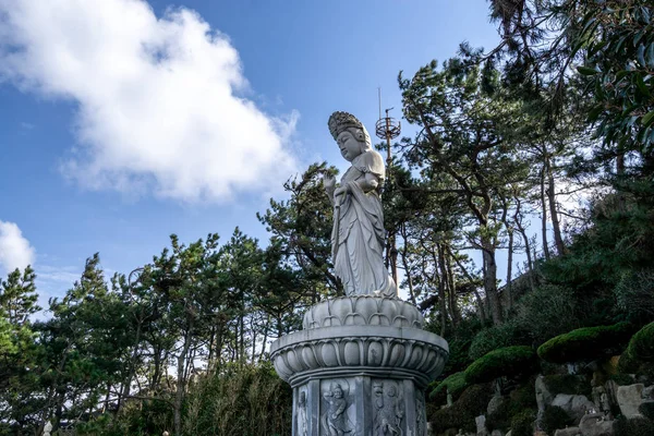 Buddhist Goddess Mercy Statue Haedong Yonggungsa Temple Busan South Korea — Stock Photo, Image