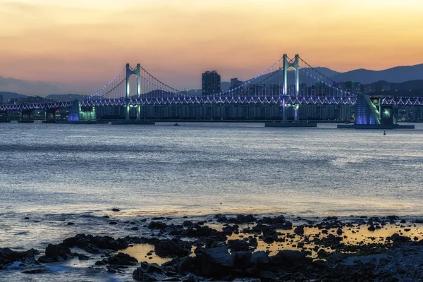 Blick Auf Den Sonnenuntergang Über Die Busan Gwangandaegyo Brücke Die — Stockfoto