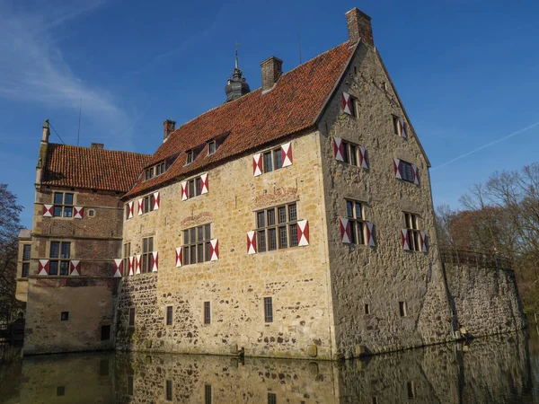 stock image the old castle of vischering in germany