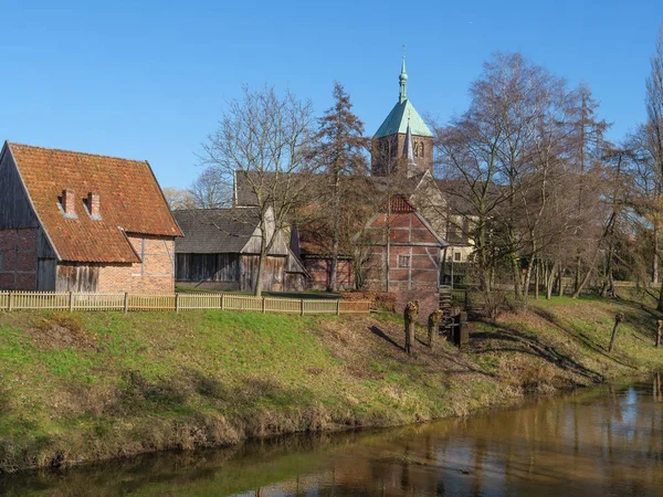 Maisons Anciennes Bord Une Petite Rivière Allemagne — Photo