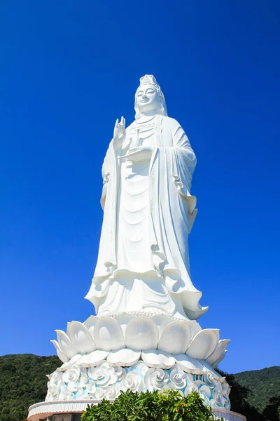 Buda Dama Branca Linh Ung Pagoda Nang Vietnã — Fotografia de Stock