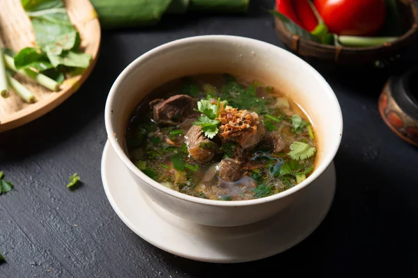 Asya Kemik Çorbası Veya Sup Tulang Popüler Geleneksel Malay Yemeği — Stok fotoğraf