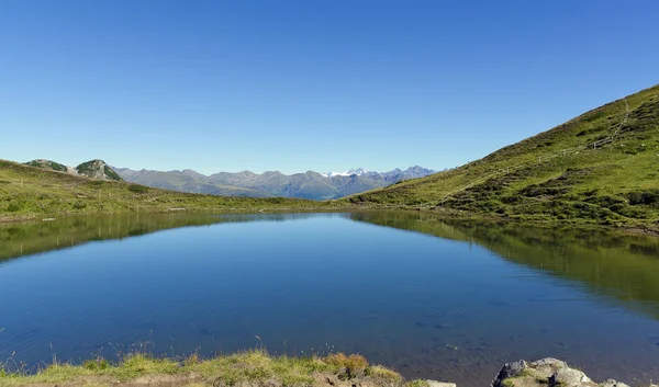 Aip Danau Gunung Golzentipp Dengan Tauern Tinggi Belakang Tirol Timur — Stok Foto