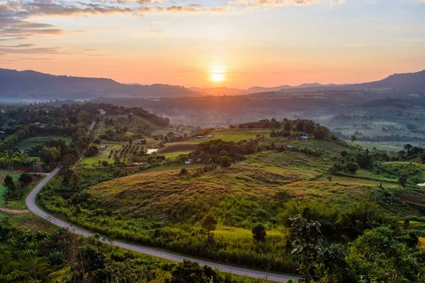 Bela Paisagem Natural Céu Colorido Montanhas Durante Nascer Sol Khao — Fotografia de Stock