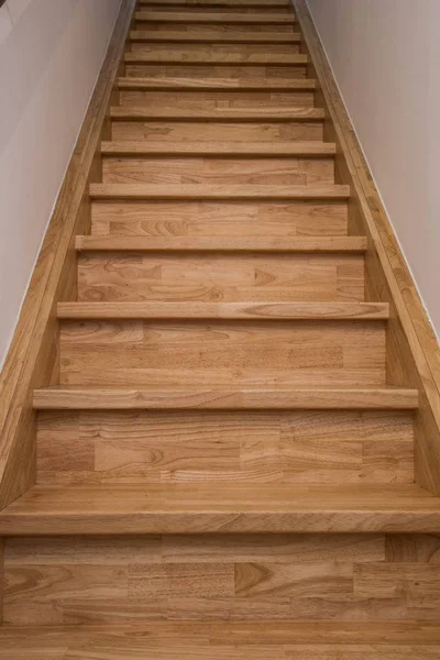 Escadas Madeira Longas Casa Moderna Interior Close Novo — Fotografia de Stock