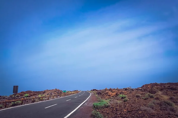 Bergkronkelweg Door Het Vulkanische Landschap Van Tenerife Canarische Eilanden Spanje — Stockfoto