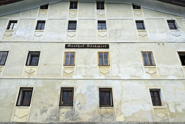 Façade Vieille Auberge Gasthof Baeckwirt Dans Destination Pèlerinage Maria Luggau — Photo