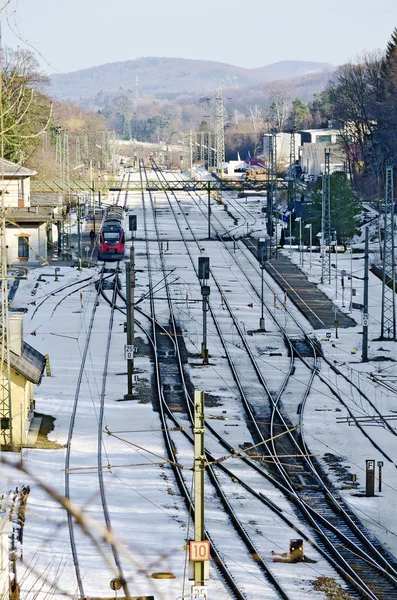 Arial Tågstationen Med Snötäckta Spår Layout Vintern Rekawinkel Österrike — Stockfoto